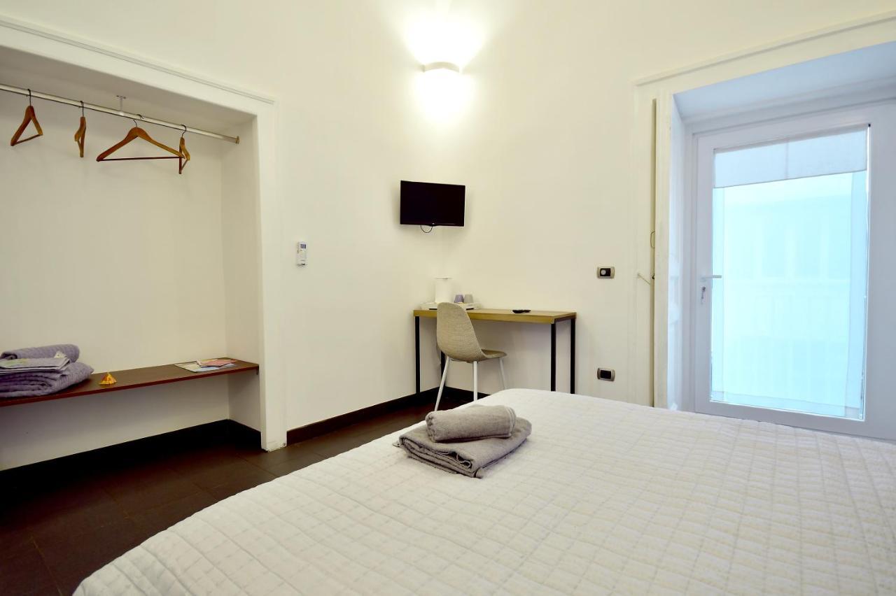 Di affreschi e volte Bed and Breakfast Napoli Eksteriør billede