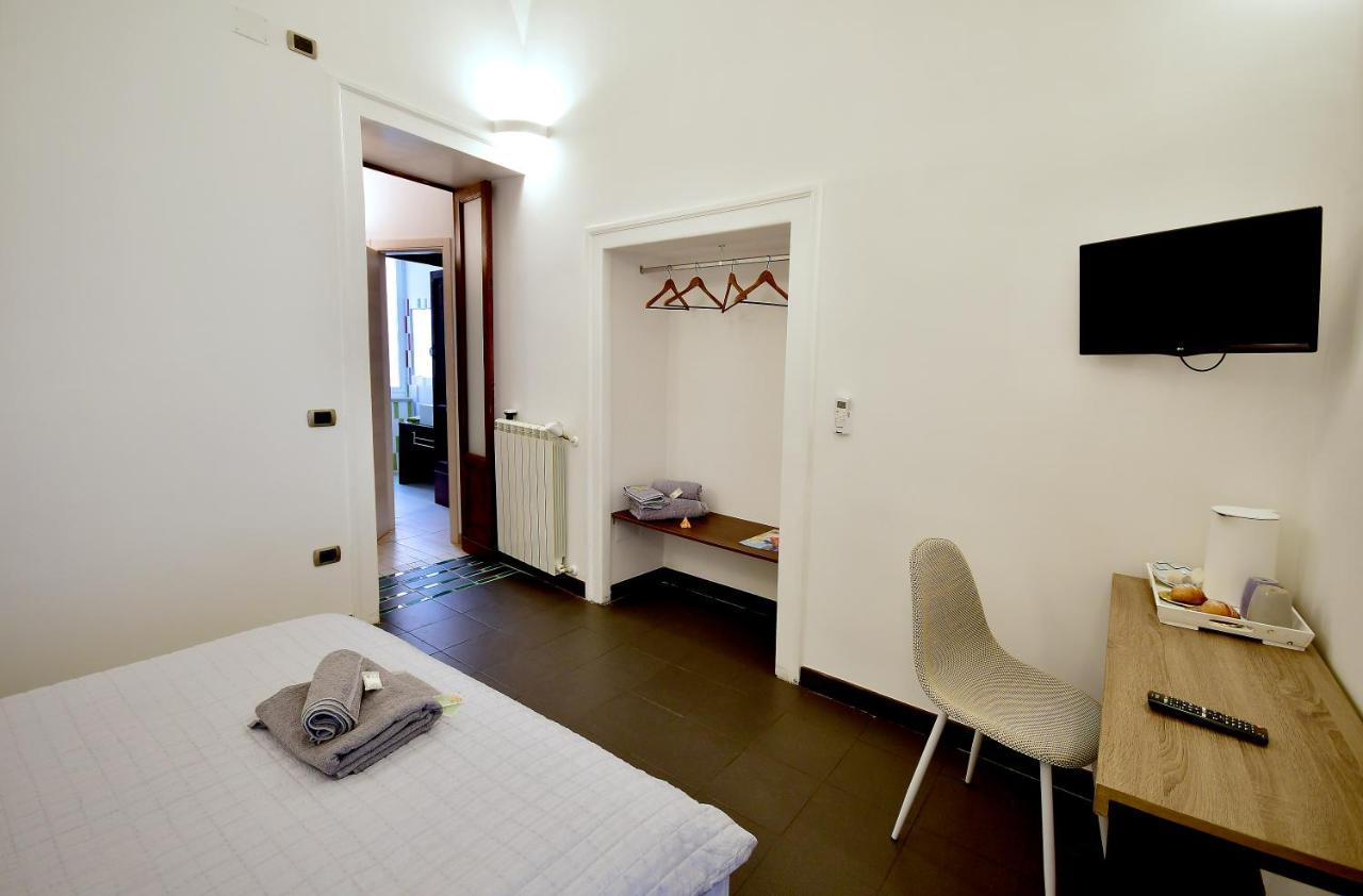 Di affreschi e volte Bed and Breakfast Napoli Eksteriør billede